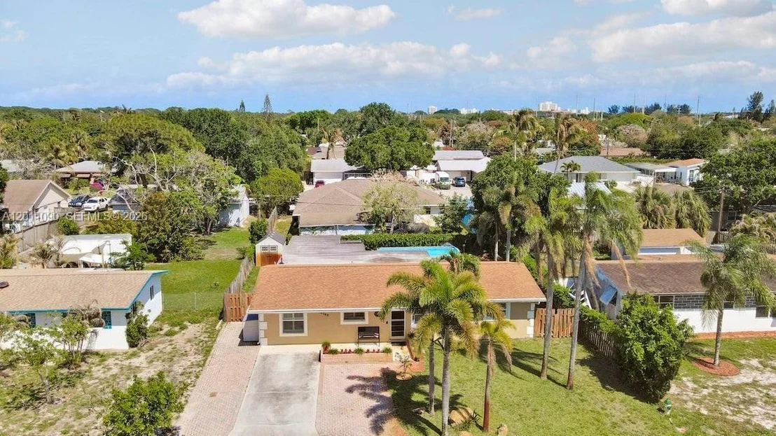 Photo of 19049 SE Robert Drive