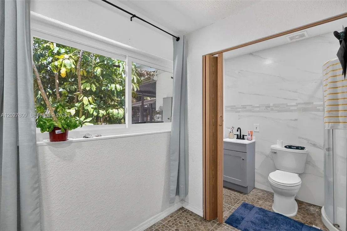 Photo of 1023 SE 7th St