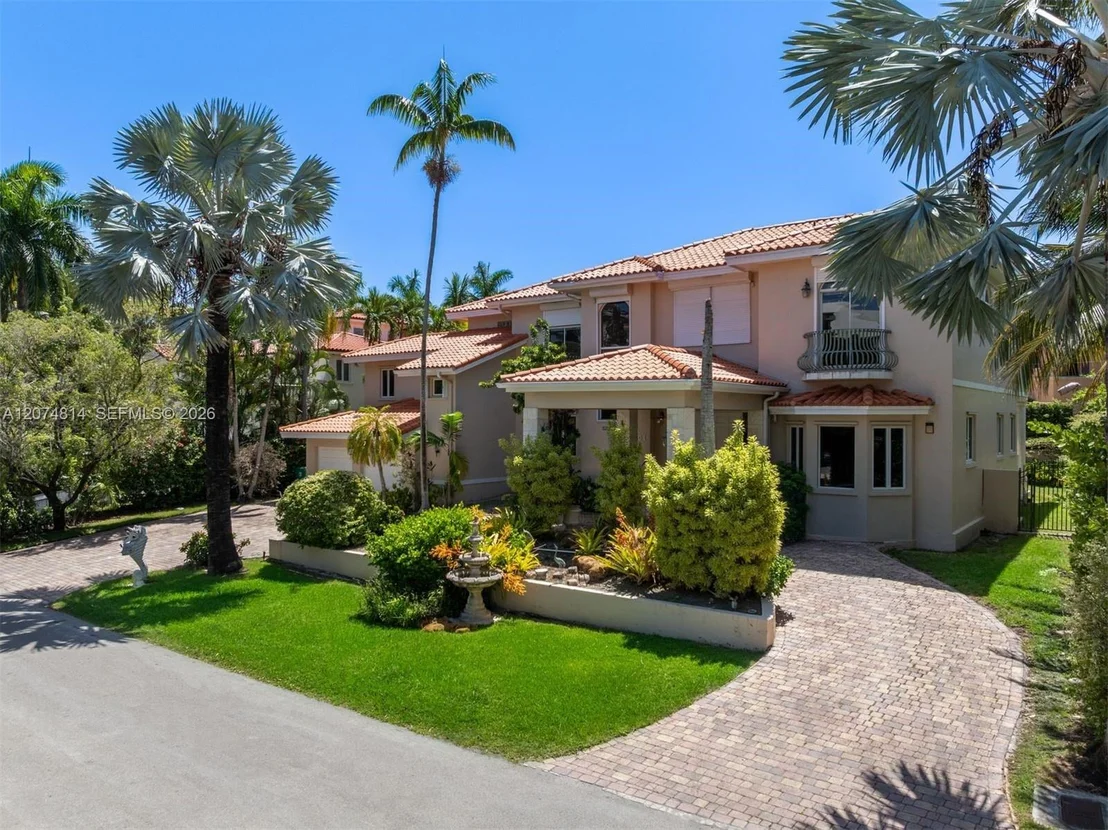Photo of 501 Bay Lane