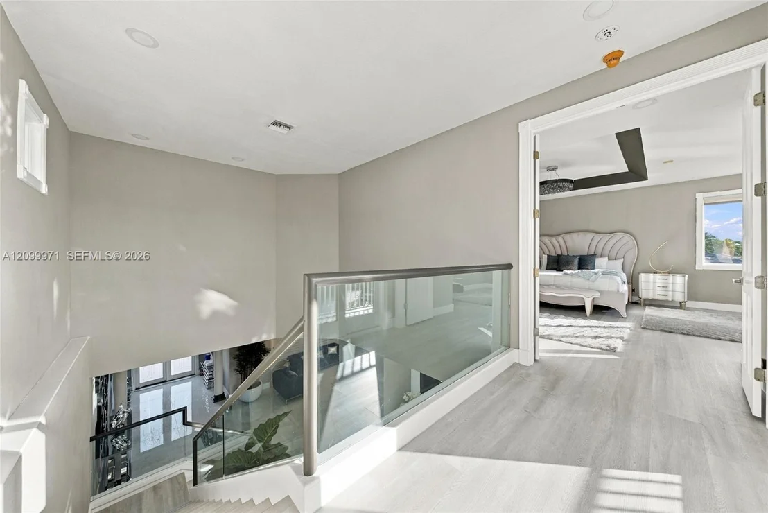 Photo of 5111 NE 30th Ave