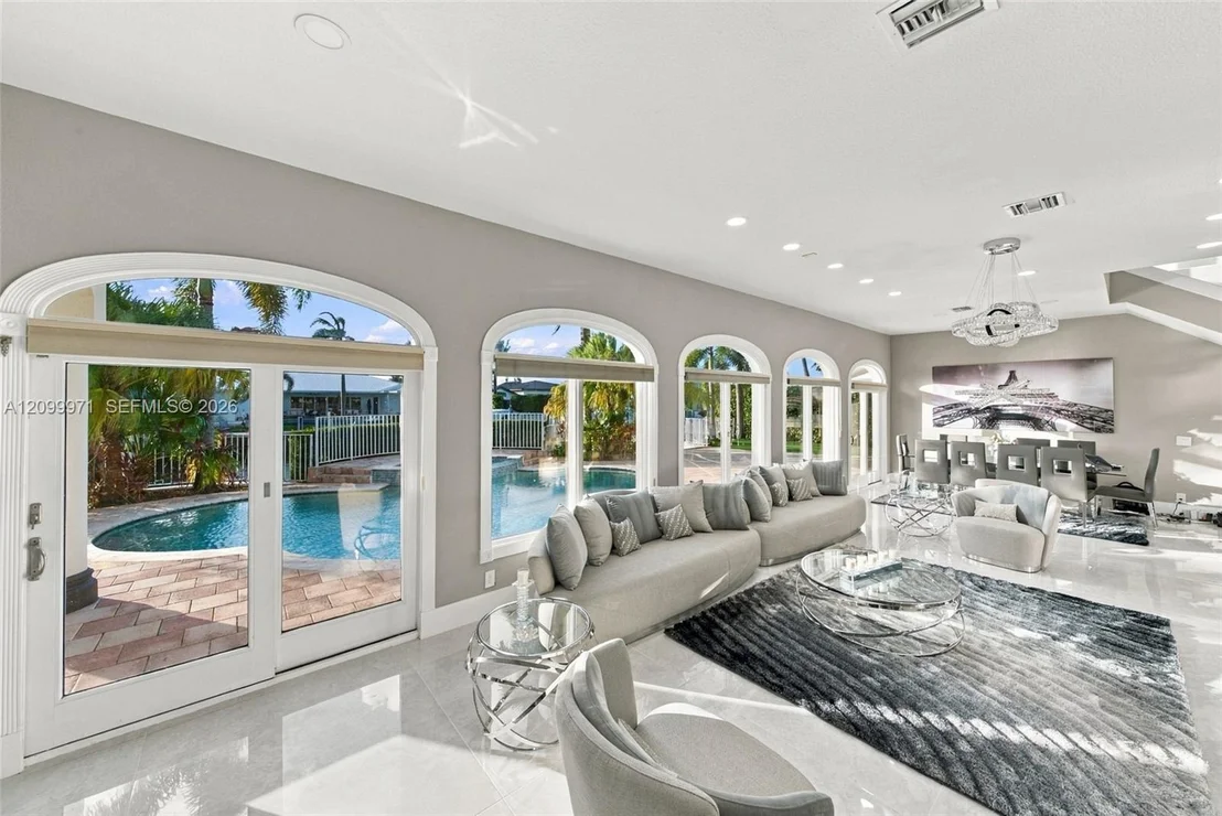 Photo of 5111 NE 30th Ave