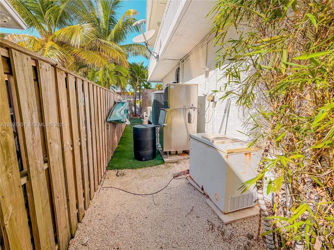 Photo of 149 Harbor Dr