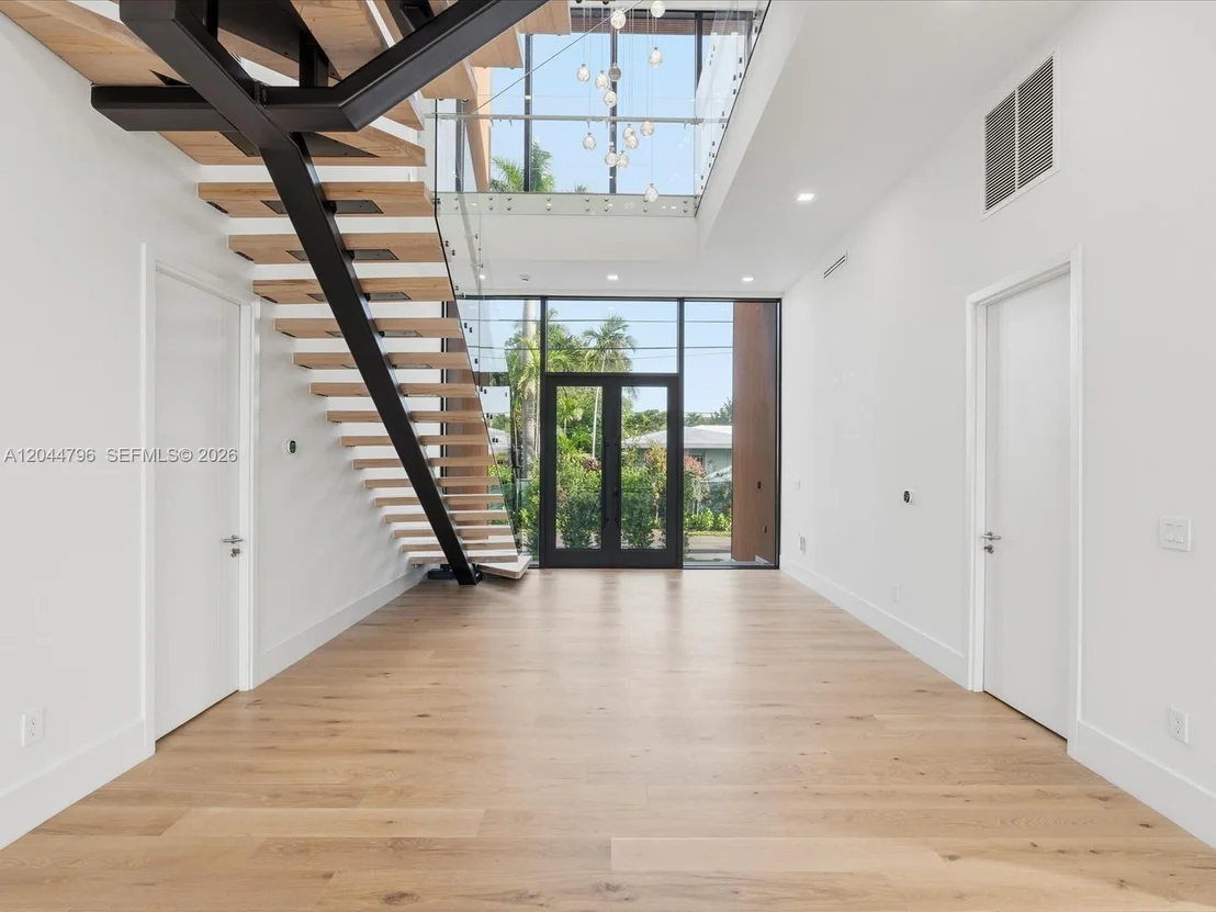 Photo of 2 Sunset Ln