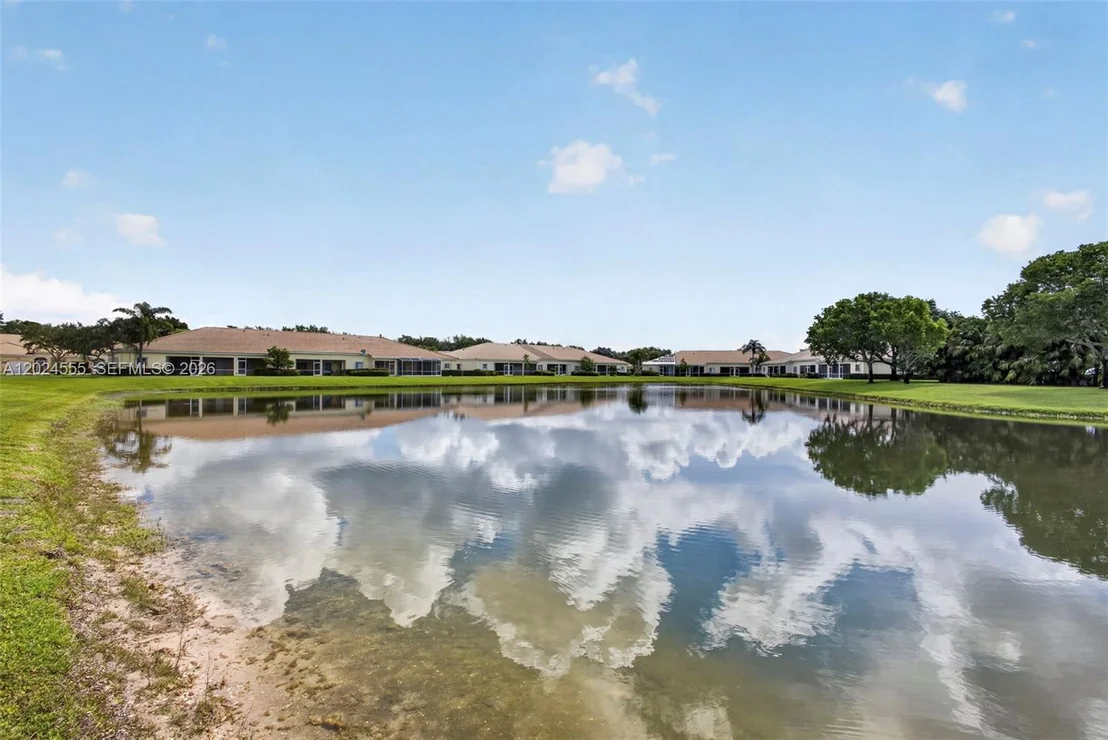 Photo of 2368 Windjammer Way