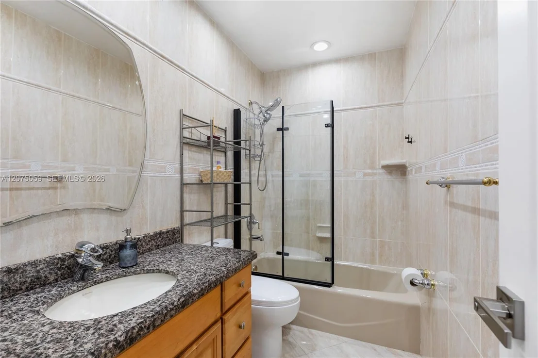 Photo of 801 Mockingbird Ln