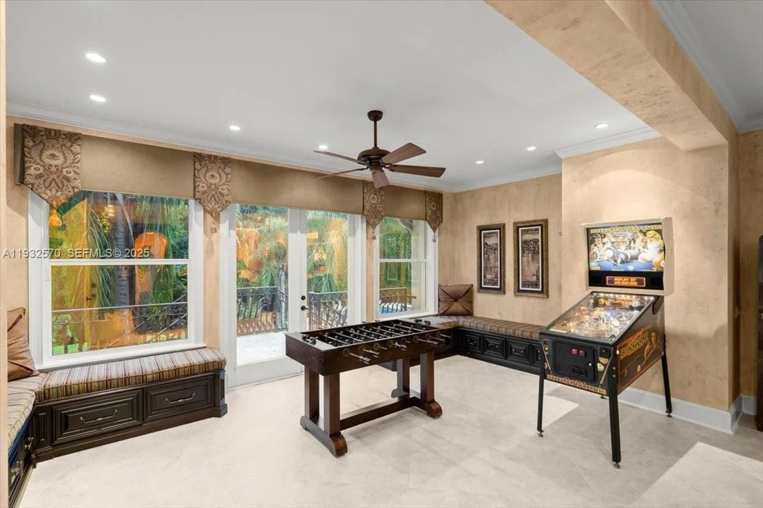 Photo of 12 Tidewater Dr