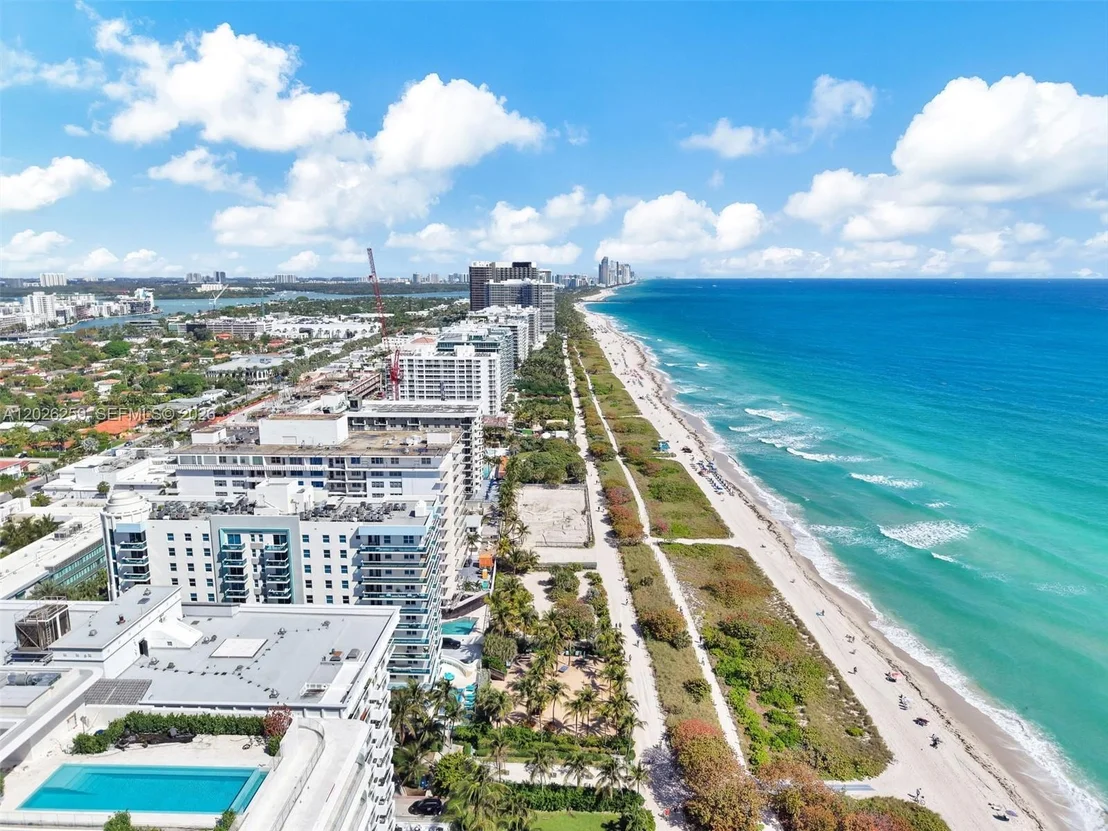 Photo of Unit 821 at 9201 Collins Ave