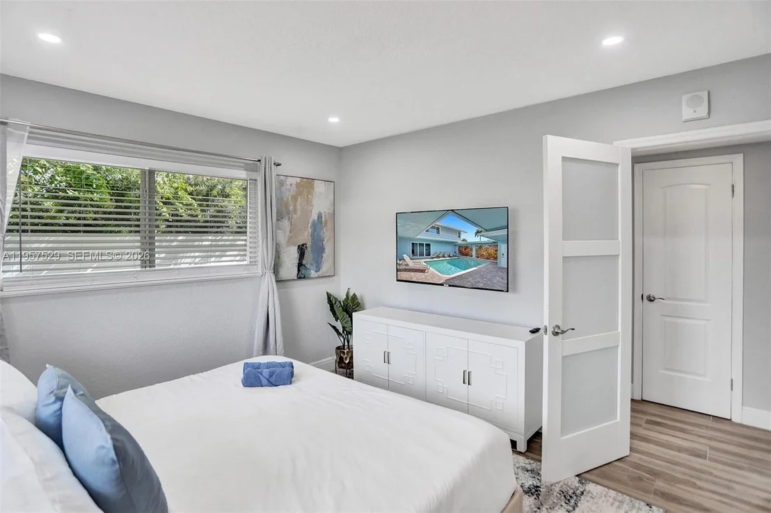 Photo of 1341 SE 7th Ave