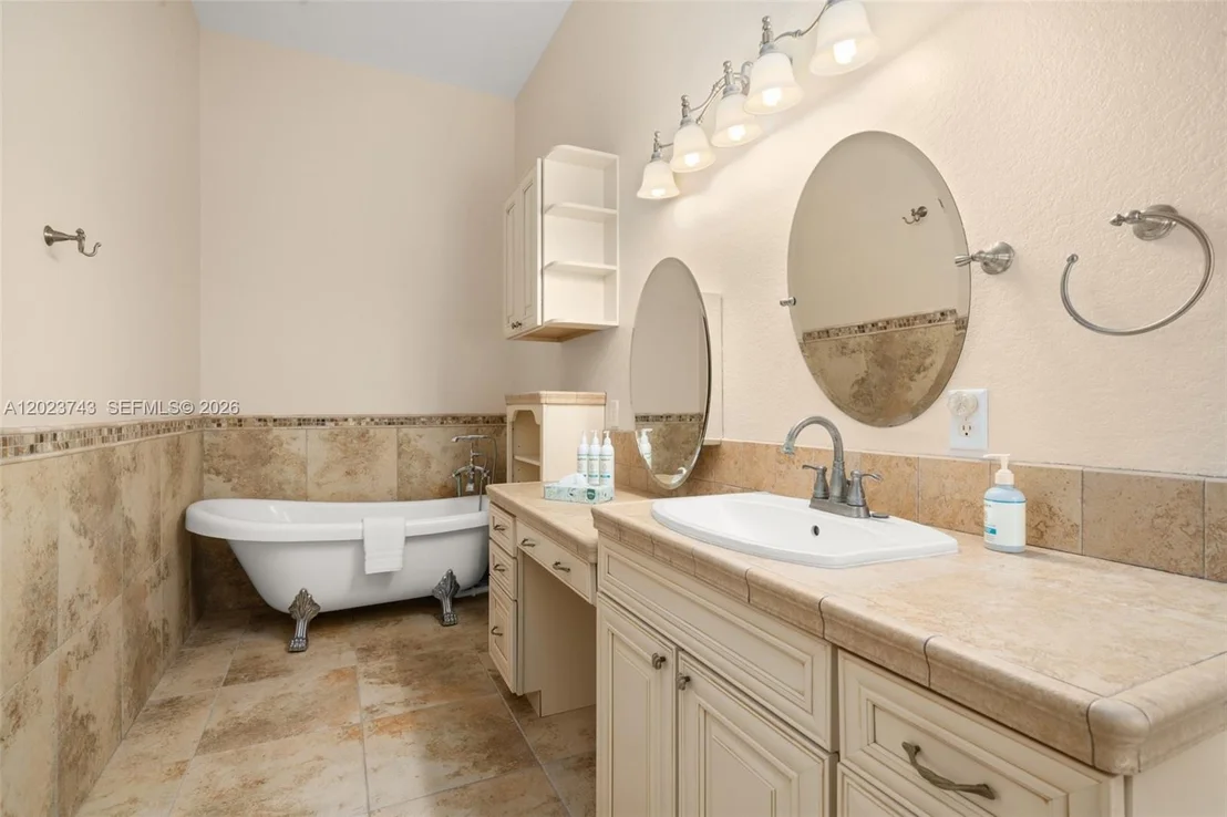 Photo of 9526 Kingfisher PL