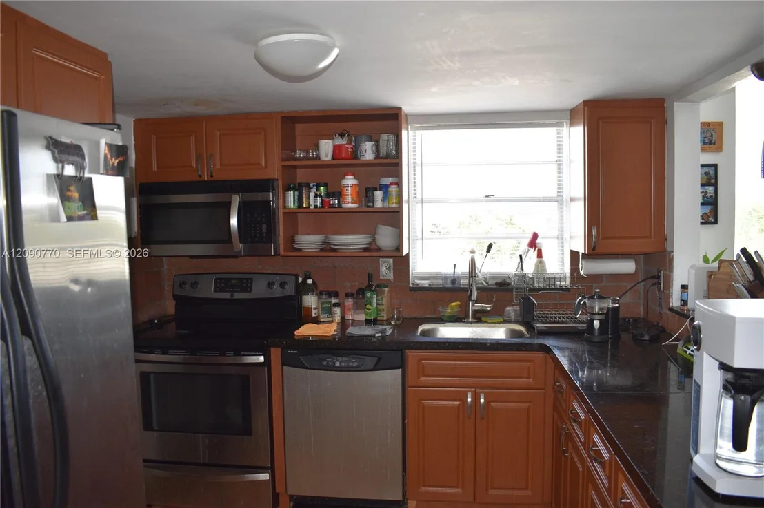 Photo of Unit 412 at 