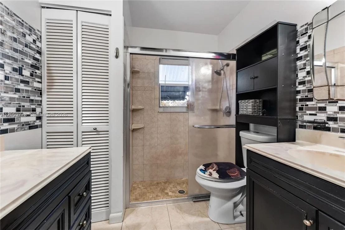 Photo of 5511 BARNSTEAD CIR