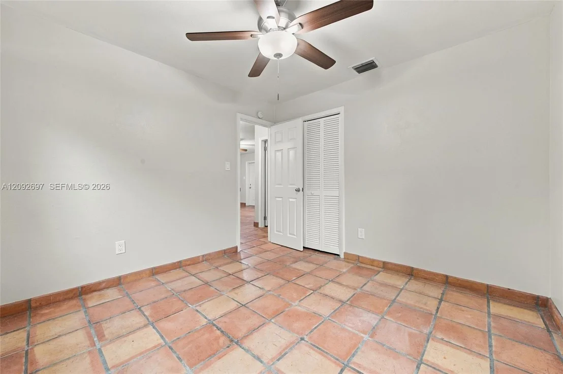 Photo of 49 W Mango Rd