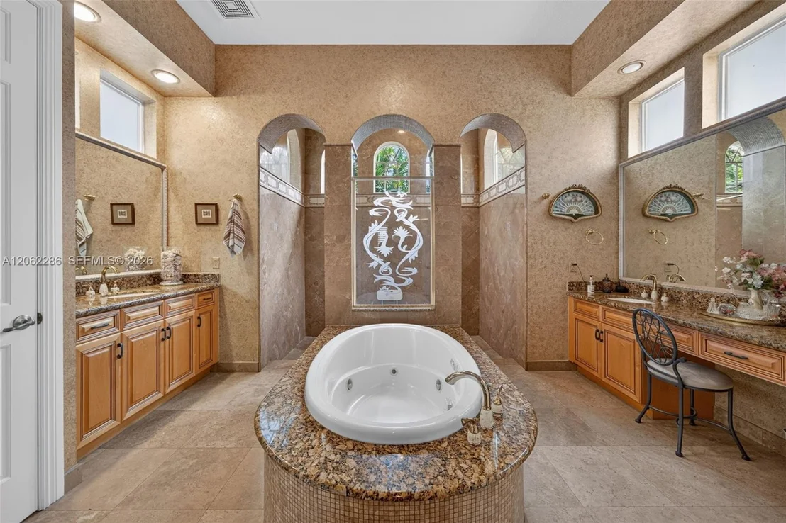 Photo of 11867 NW 69th Pl