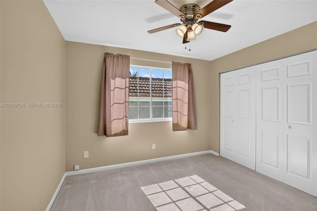 Photo of 2638 Oak Park Cir