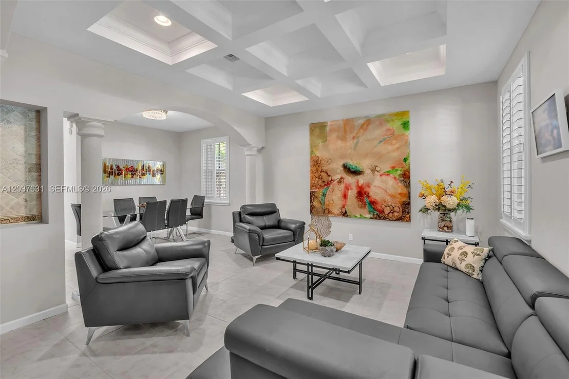 Photo of 4110 Laurel Ridge Cir
