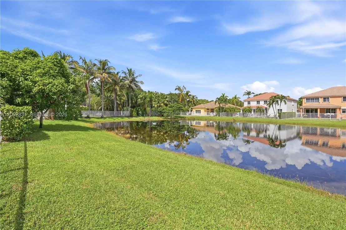 Photo of 1612 Blue Jay Cir