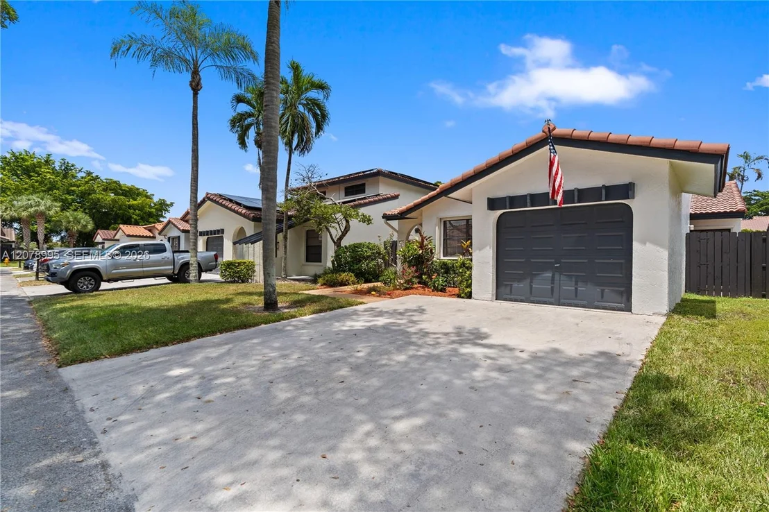Photo of 6633 NW 176th Ter