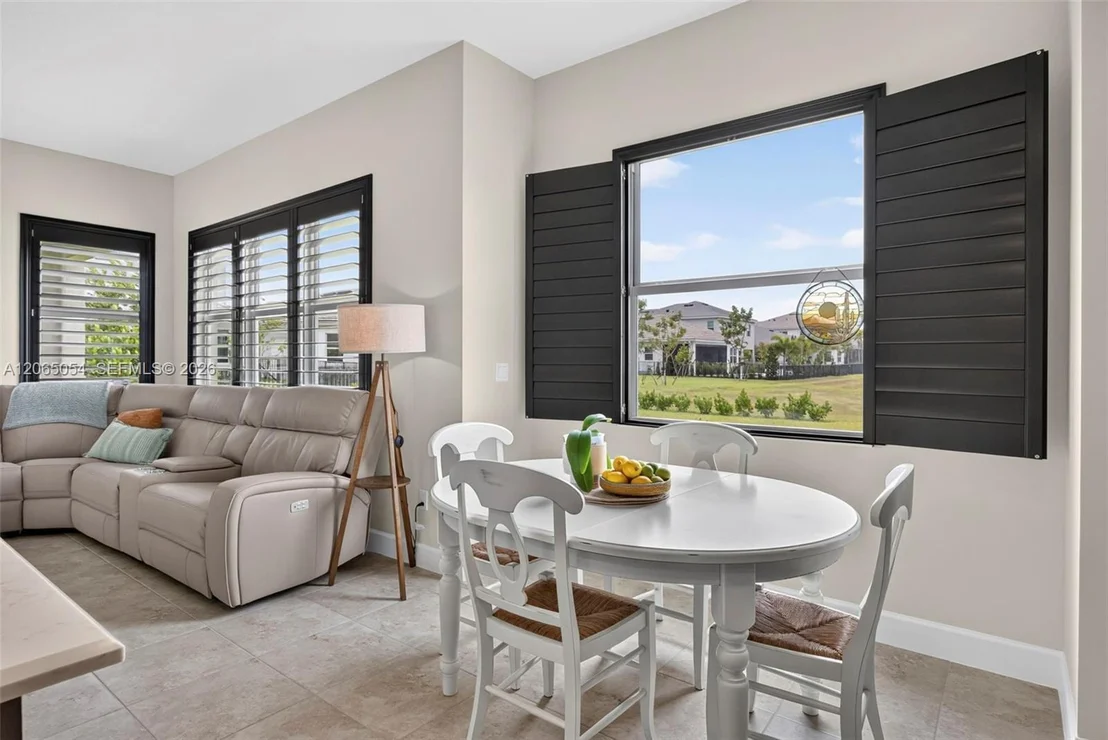 Photo of 5691 Bristlecone Commoms