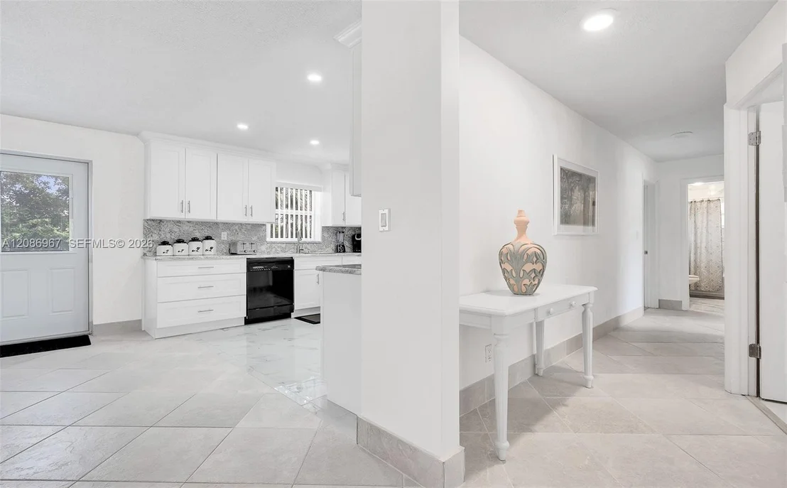 Photo of 1031 SE 14th Dr