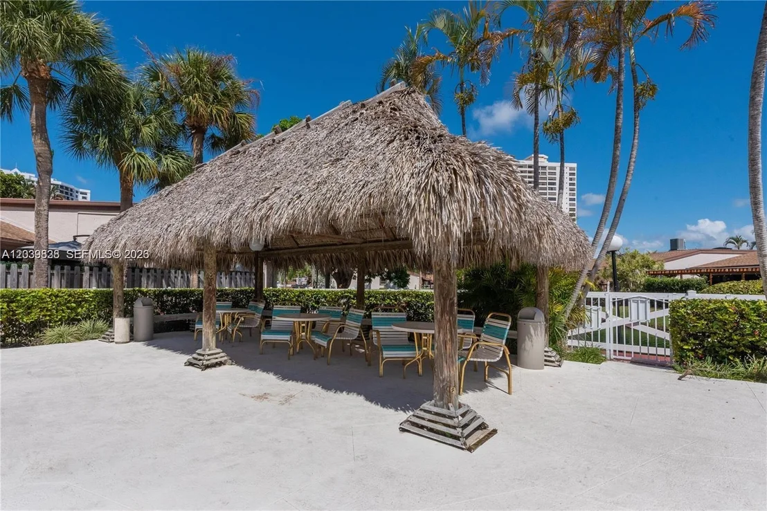 Photo of 601 Leslie Dr
