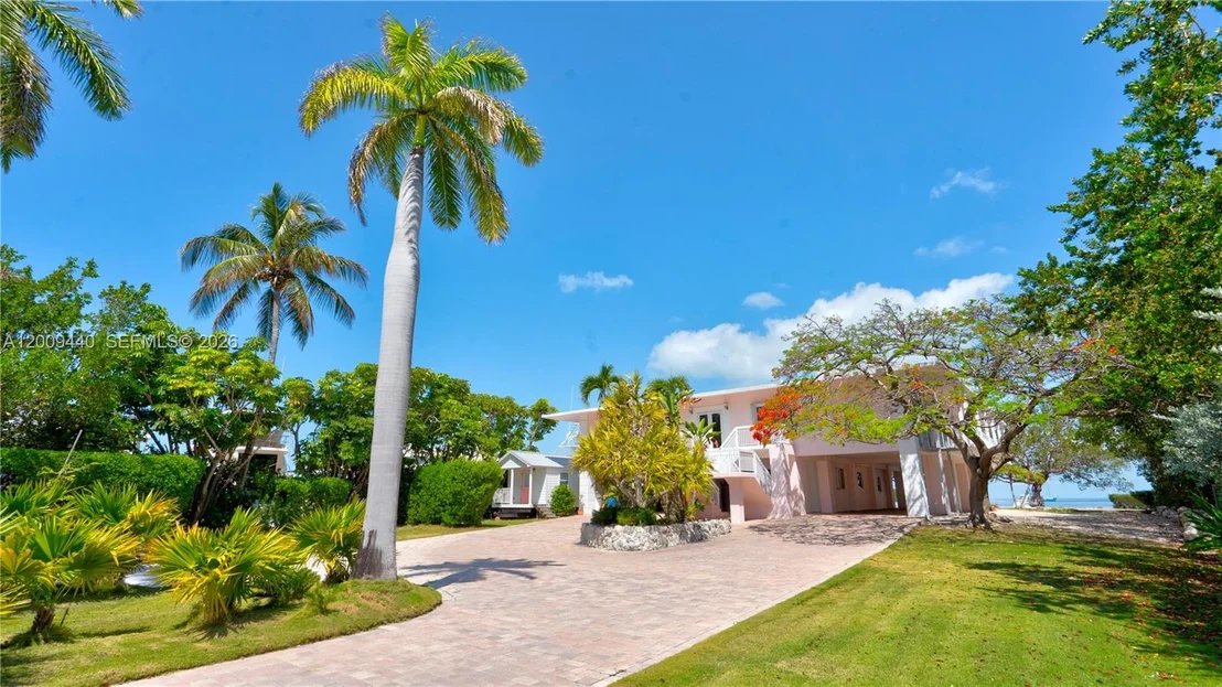 Photo of 1101 Mastic Street