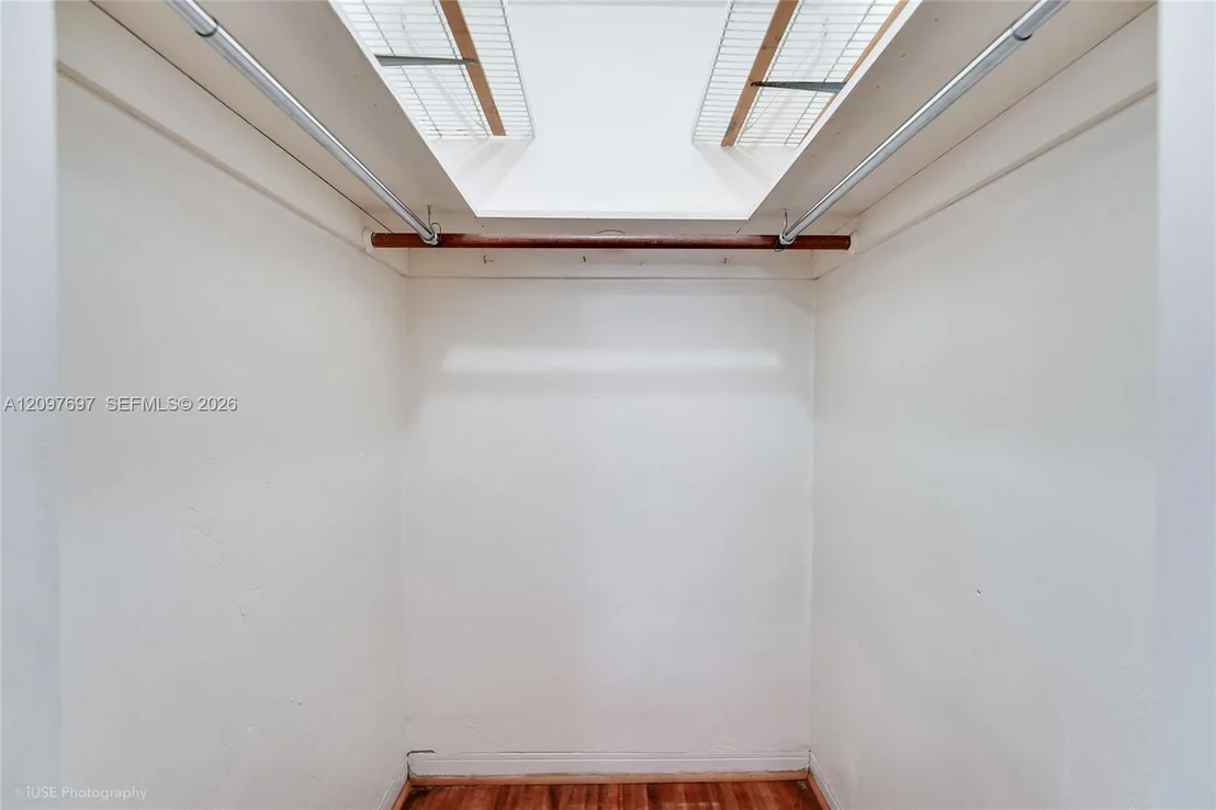 Photo of 1321 W 2nd Ave