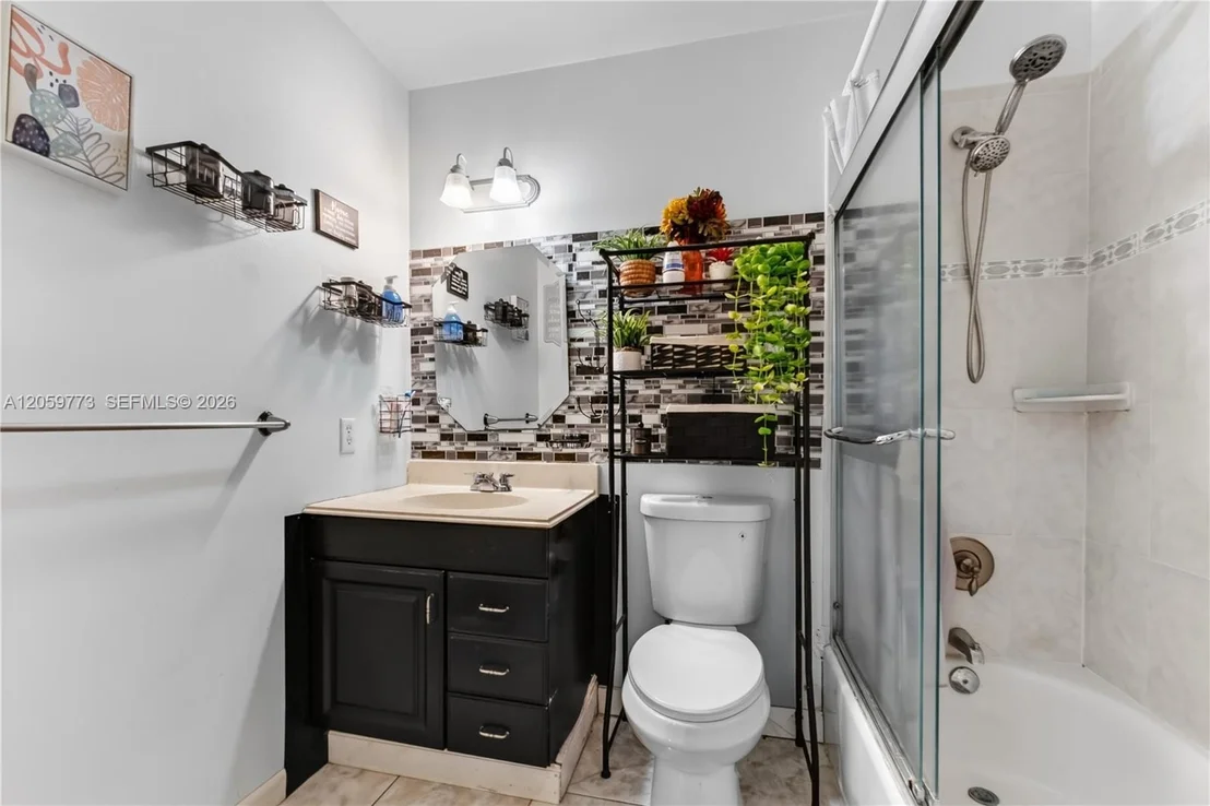 Photo of 5511 BARNSTEAD CIR
