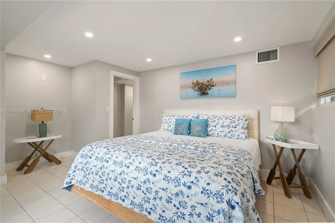 Photo of 127 Seaside Ave