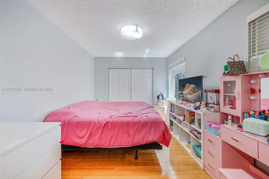 Photo of 1065 Weeping Willow Way