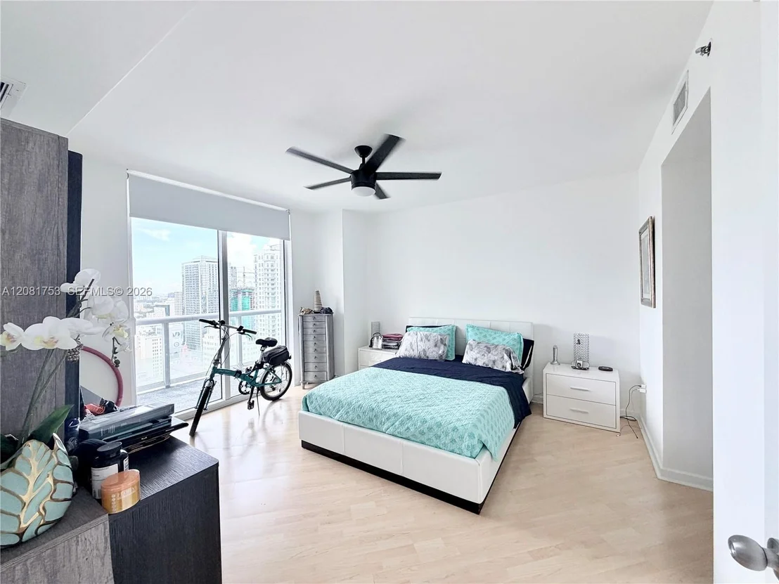 Photo of Unit 3211 at 50 Biscayne Blvd