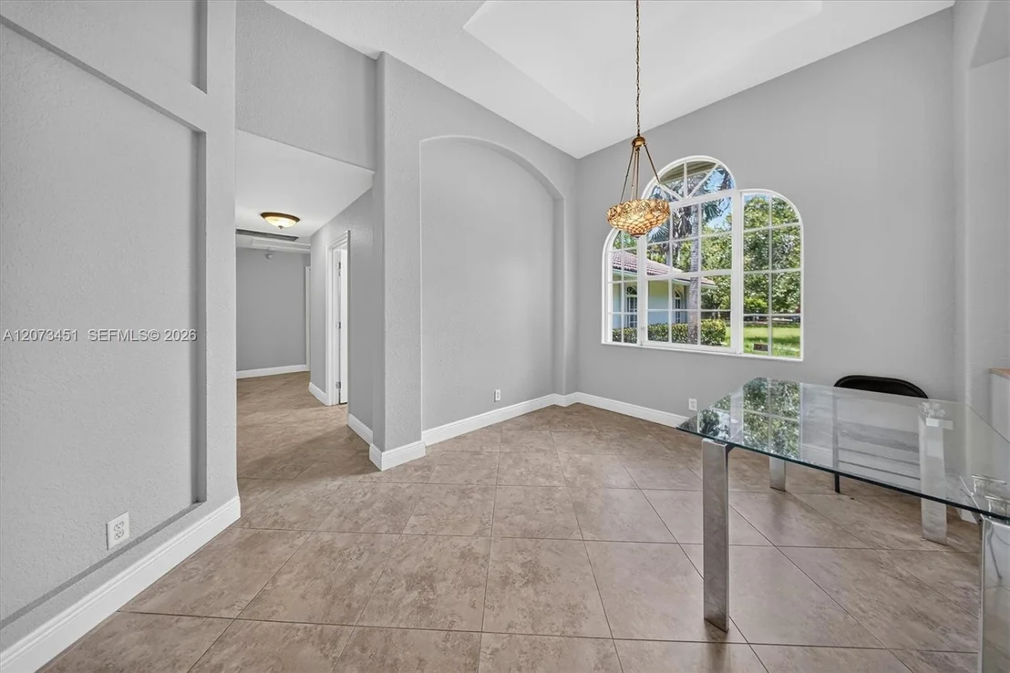 Photo of 1215 Stallion Dr