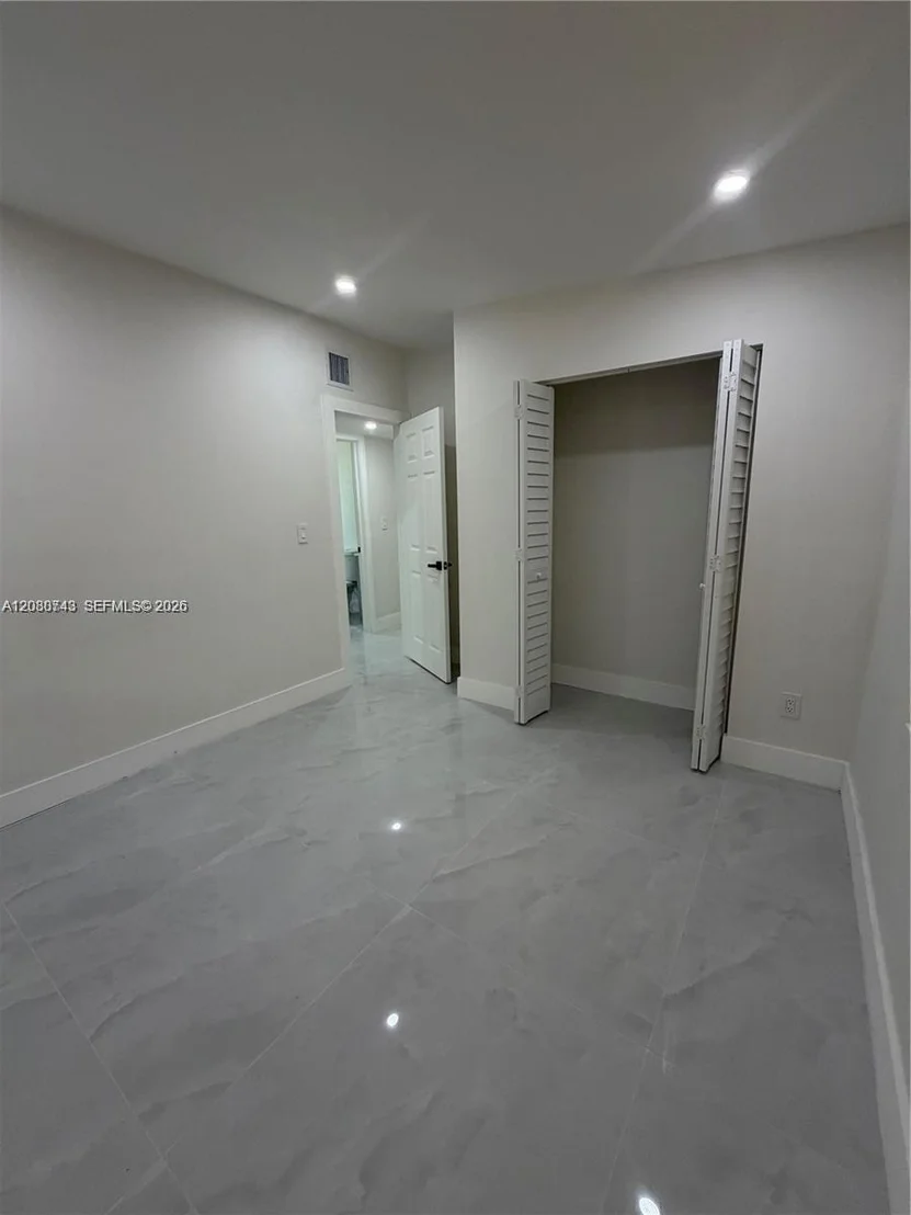 Photo of 2324 Service Rd