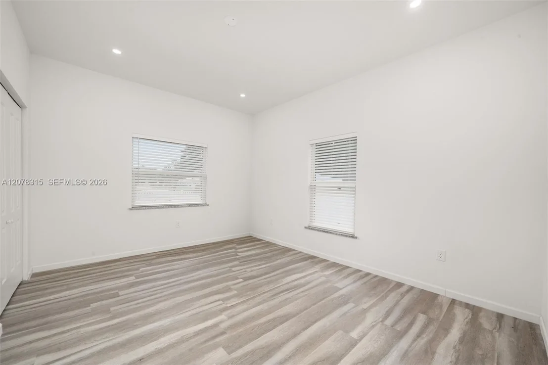 Photo of 4225 Cortez BLvd.