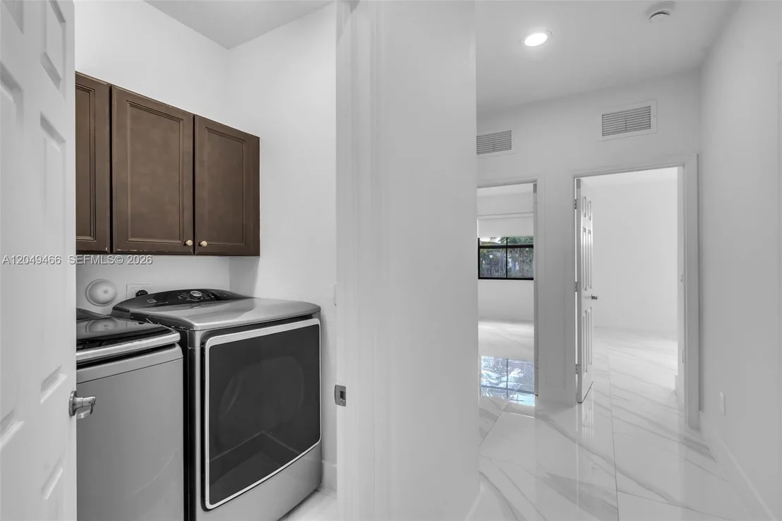 Photo of 8850 NW 99th Path