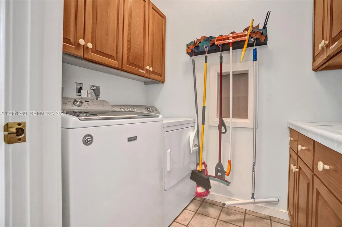 Photo of 107 Valencia Dr