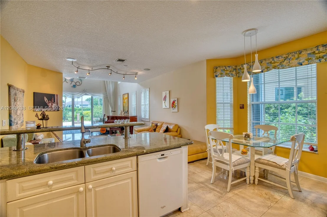 Photo of 1207 General Pointe Trce