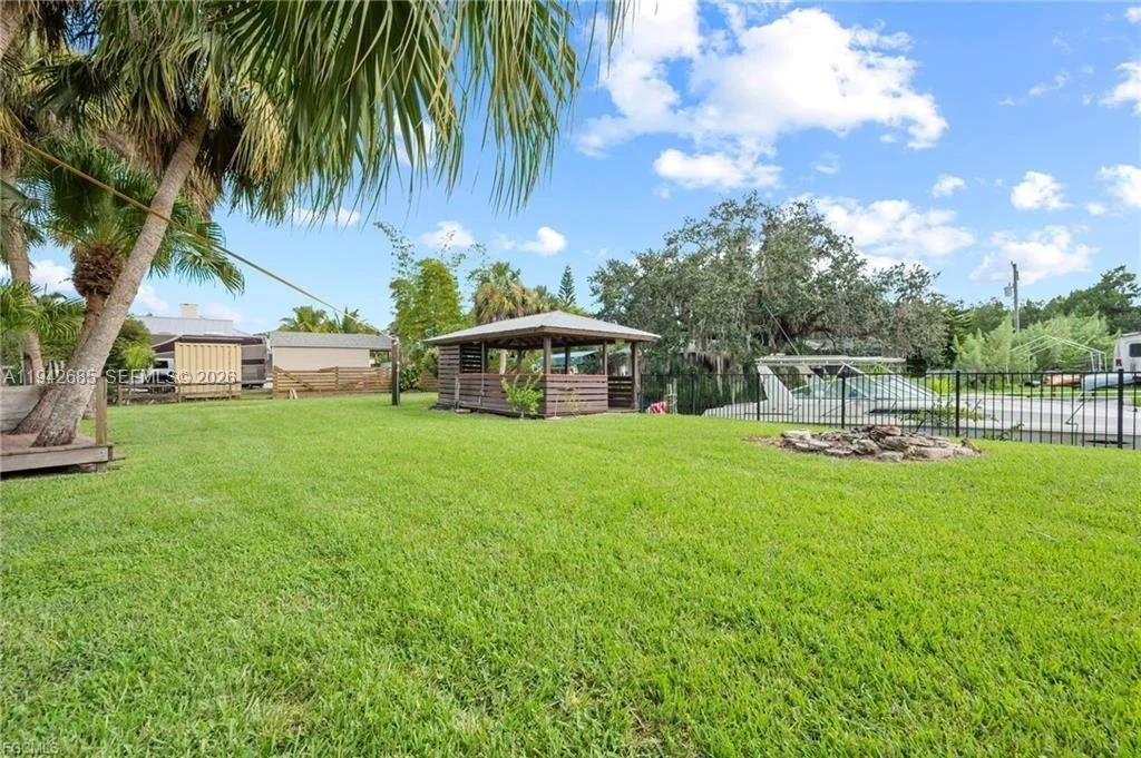 Photo of 1981 Carbonata Drive