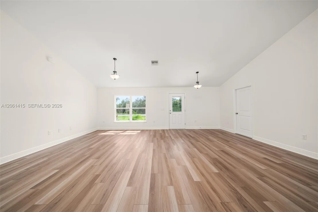 Photo of 5826 Cortez Blvd.