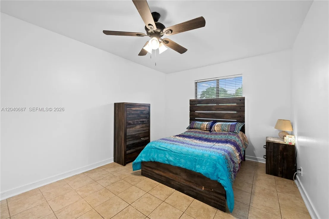 Photo of 6839 Tradewind Way