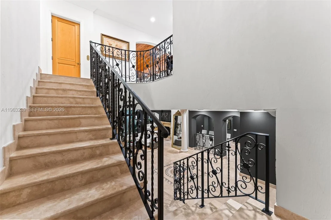 Photo of 11111 Killian Park Rd