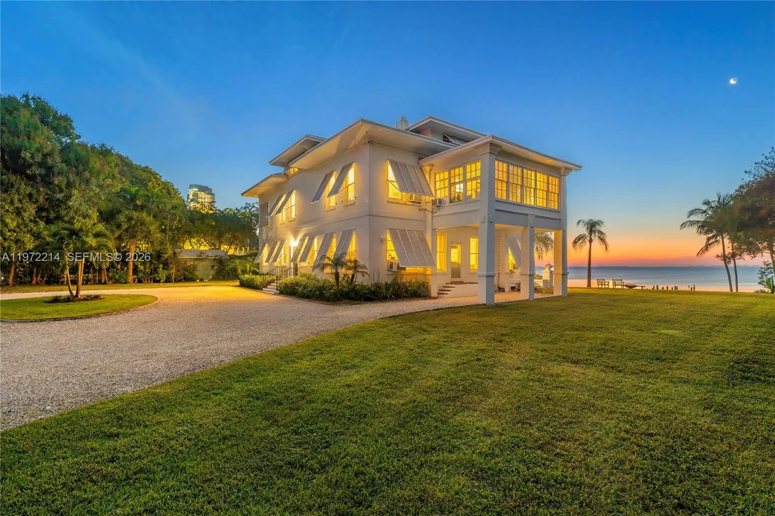 Photo of 3149 Brickell Ave