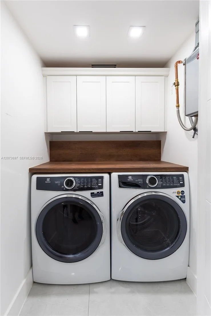 Photo of 5601 N Ocean Dr
