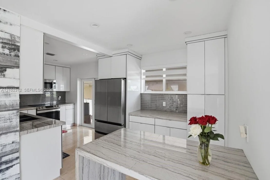 Photo of 120 W 63rd St