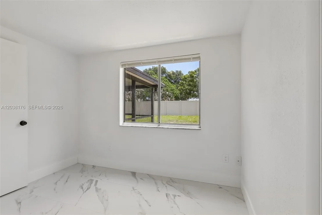 Photo of 1248 Riviera