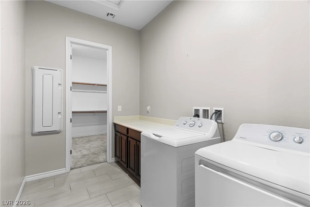 Photo of 652 Longfeather Street