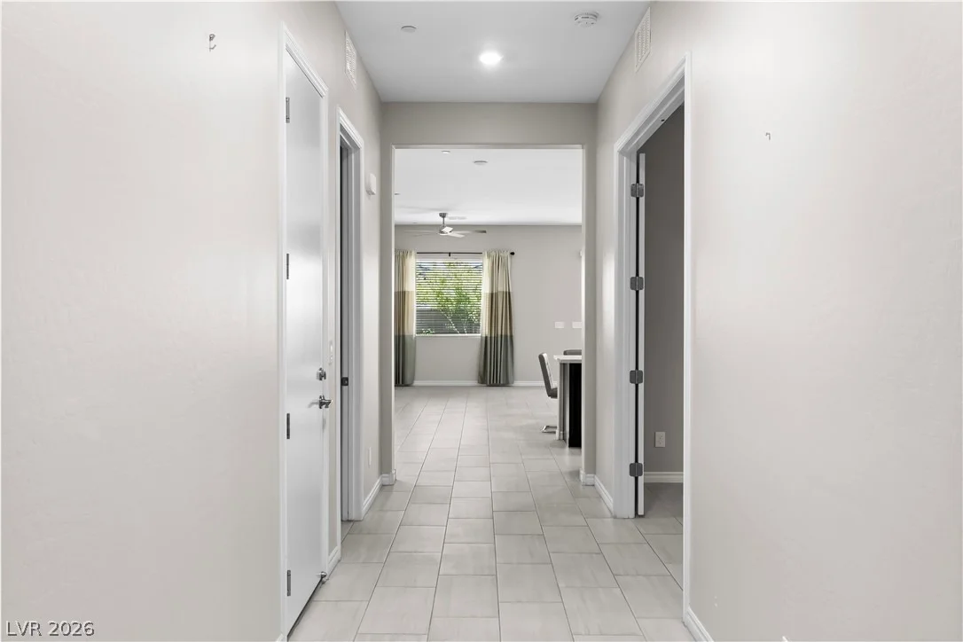 Photo of 652 Longfeather Street