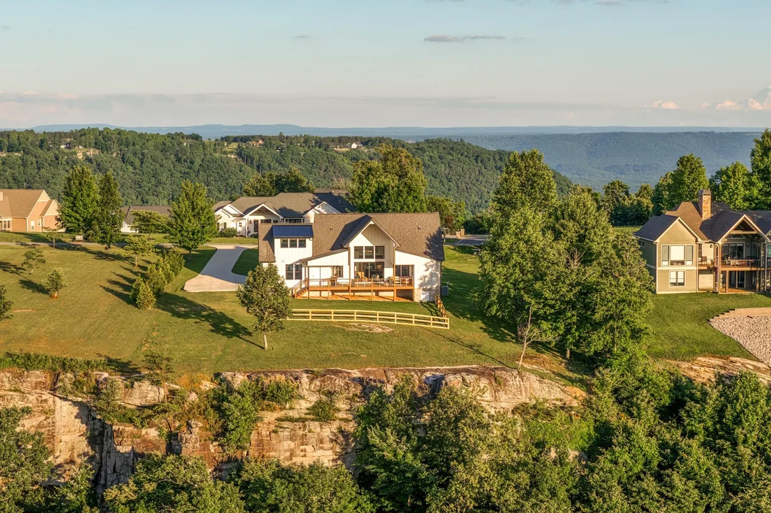 Photo of 925 Sunset Circle
