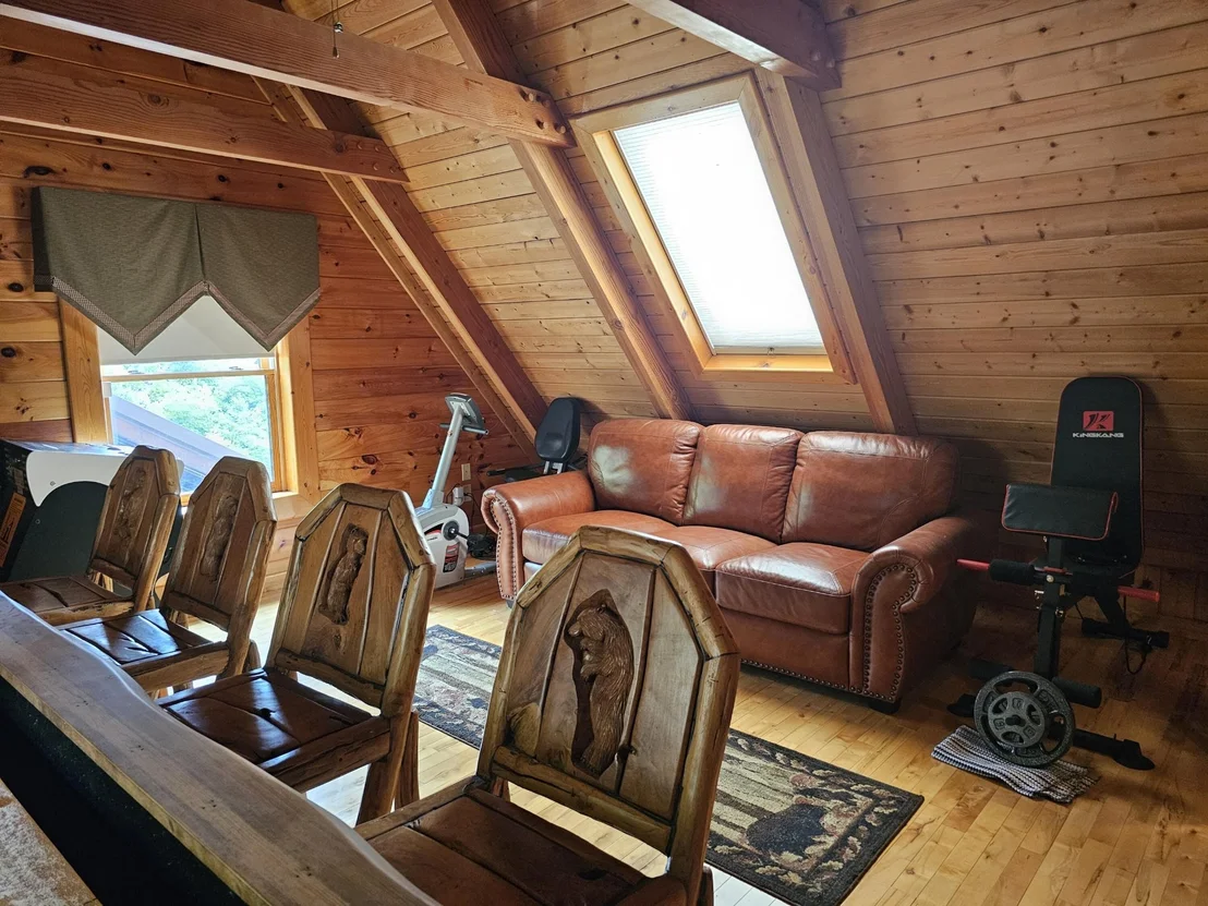 Photo of 2729 Hatcher Mountain Road