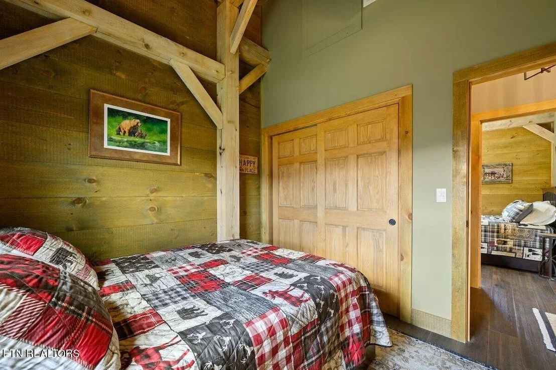 Photo of 4032 Roundtop Drive