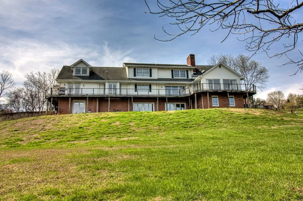 Photo of 1043 Eagle View Drive